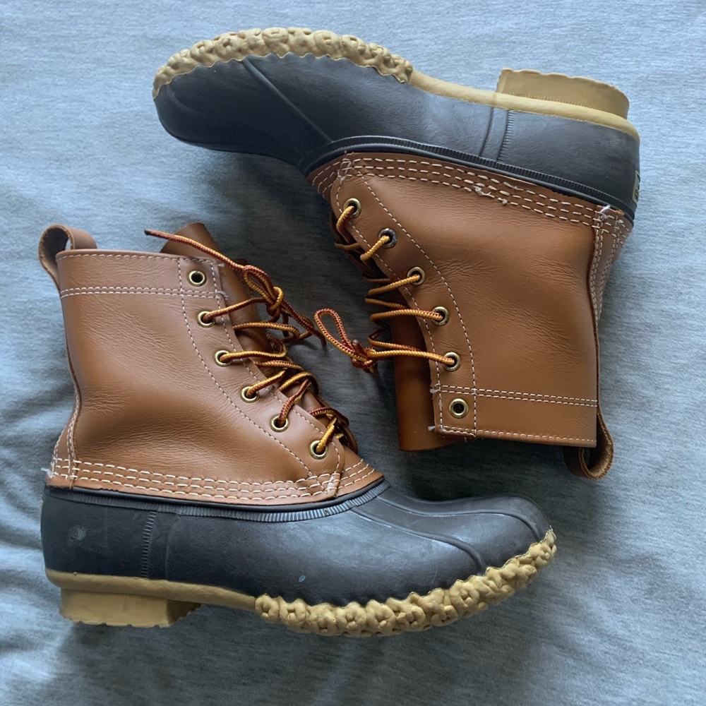 Lightly Used Women’s Unlined Bean Boots Size 8